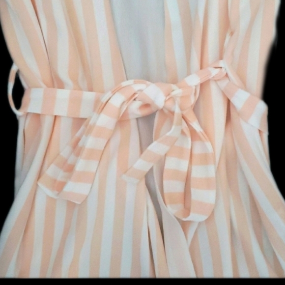 PrettyLittleThing Peach Striped Top - Picture 2 of 3